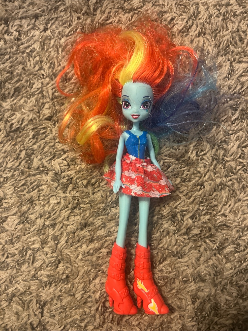 2012 HASBRO MY LITTLE PONY EQUESTRIA RAINBOW DASH DOLL NEEDS TLC NO ACCESSORIES.